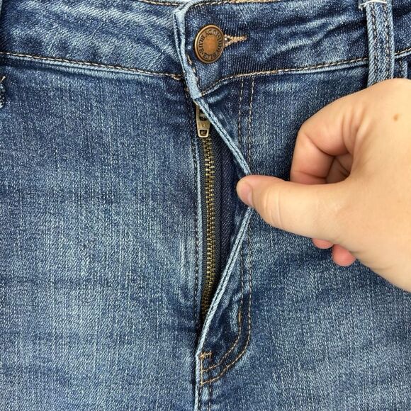 Judy Blue Women's Crop Wide Leg Jeans Blue Size 15 / 32 Mid Rise Stretch Denim - Picture 3 of 8